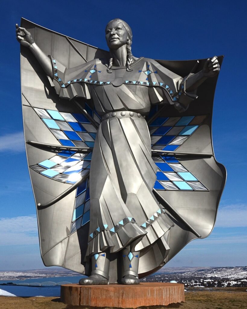 south dakota, dignity, dale lamphere, statue, native american, tourism, travel, south dakota, south dakota, south dakota, dignity, native american, native american, native american, native american, native american